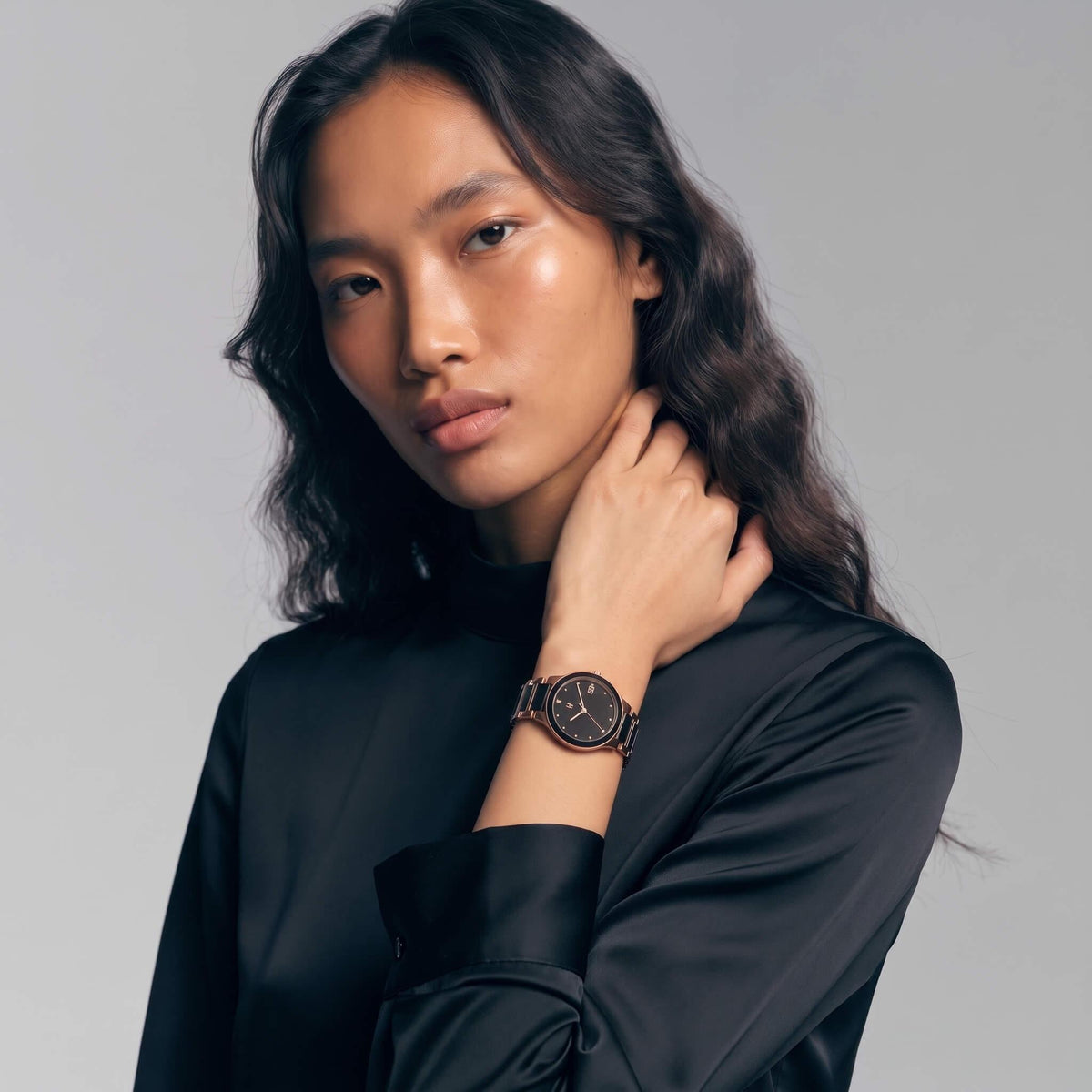 NCMPRBL Petite Link Miracle black and rose gold ceramic bracelet detail